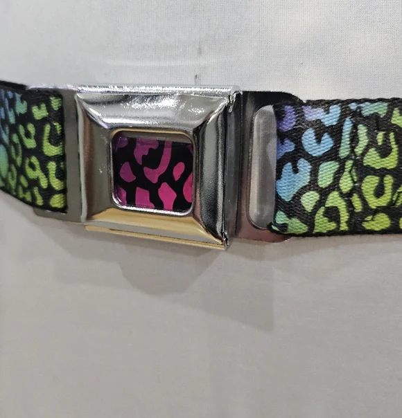 Vintage Y2K Hot Topic Punk Rainbow Pride Animal Print Seatbelt Buckle Belt OS - Picture 9 of 14